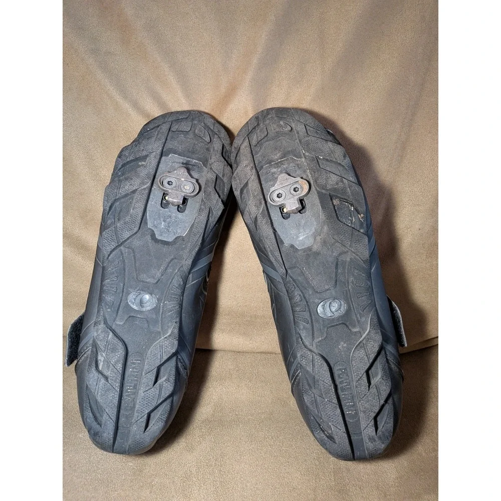 Pearl Izumi All-Road III Cycling Men's 47 US 13 Attached Shimano SM-SH56 Clips